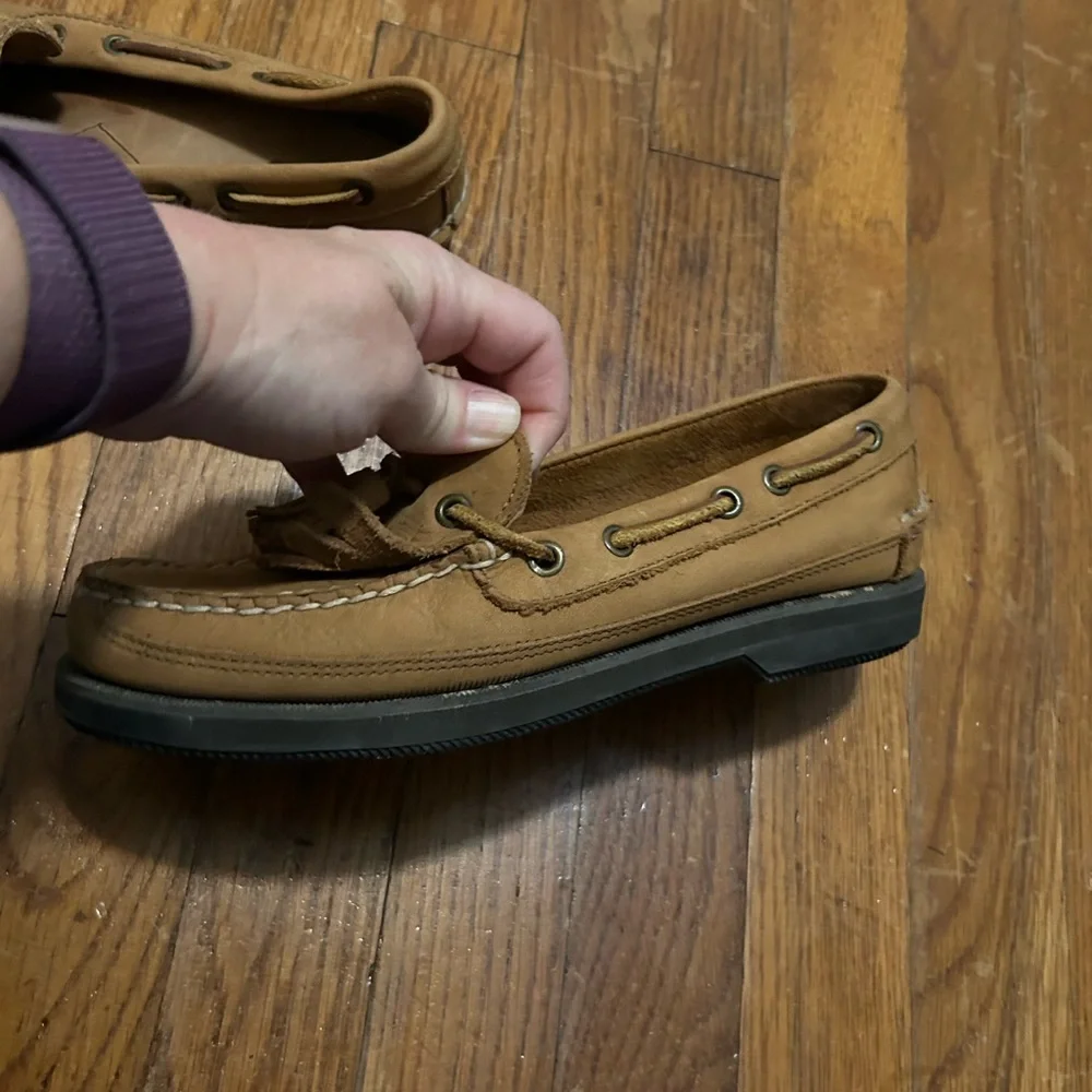 Bass Tan Boat Shoes with Tassels and Moccasin Stitching